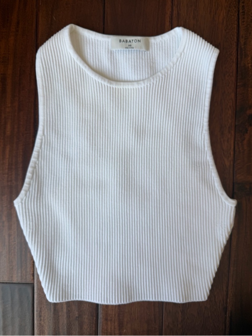 Aritzia Babaton White Ribbed Cropped Tank